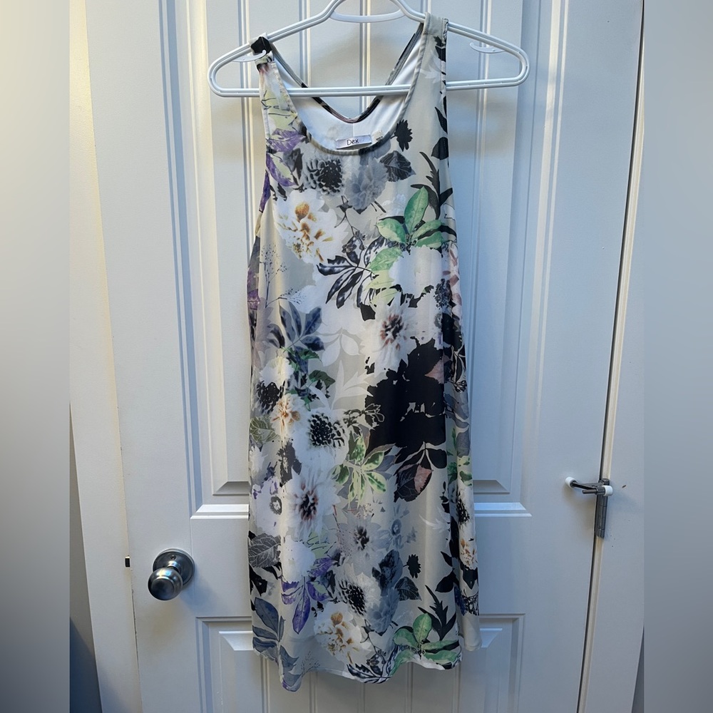 💐 Grey Floral Dex Dress size medium